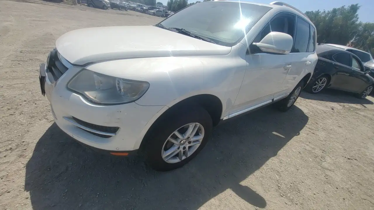 Photo of 2008 Volkswagen Touareg