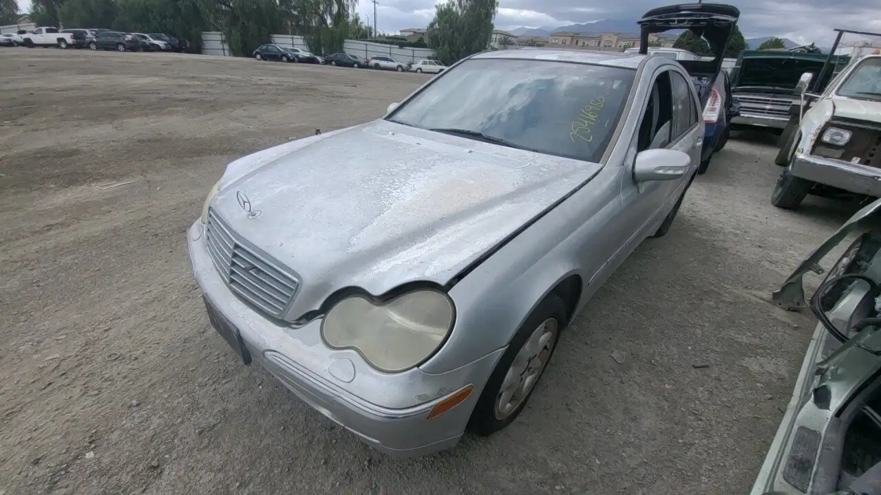 Photo of 2001 Mercedes-Benz C320