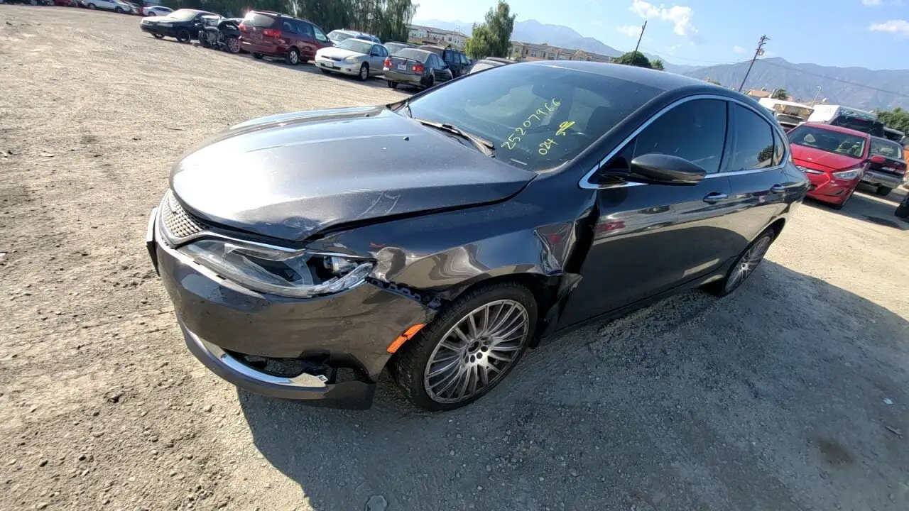 Photo of 2015 Chrysler 200