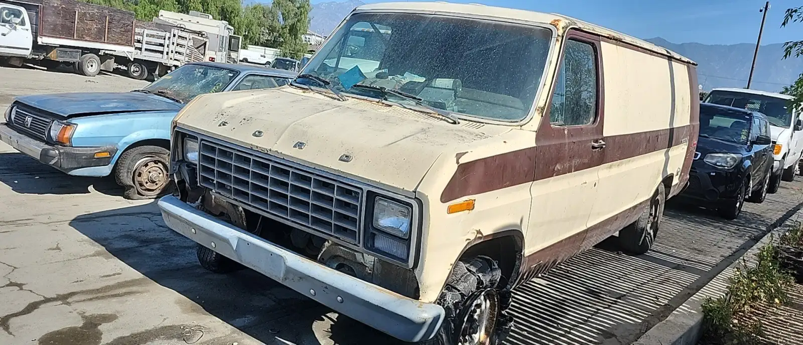 Photo of 1979 Ford E-250 Econoline