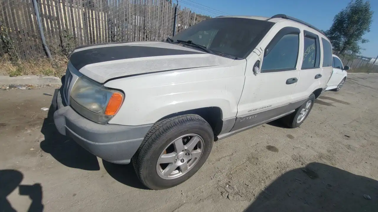 Photo of 2004 Jeep Grand Cherokee