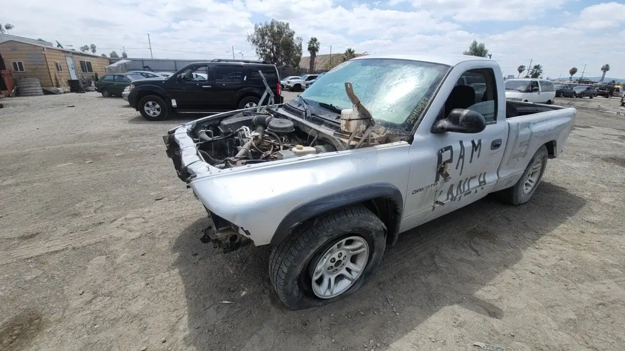 Photo of 2002 Dodge Dakota
