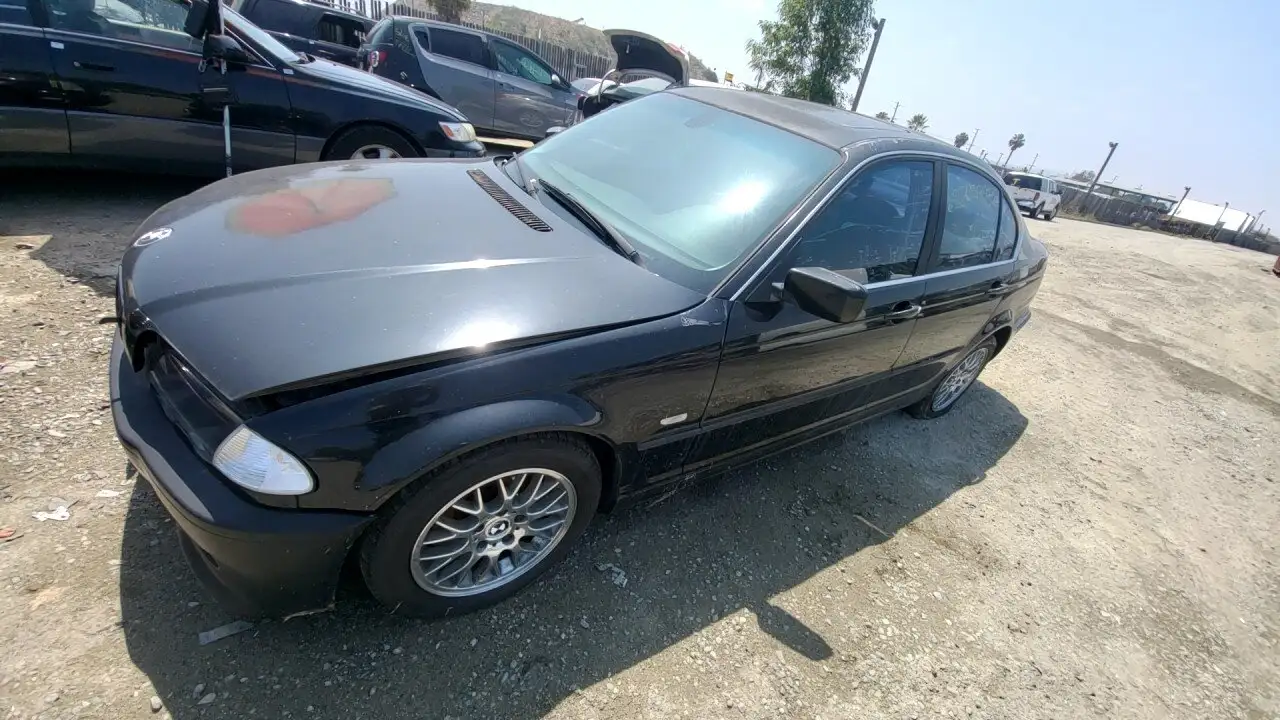 Photo of 2000 Bmw 328I