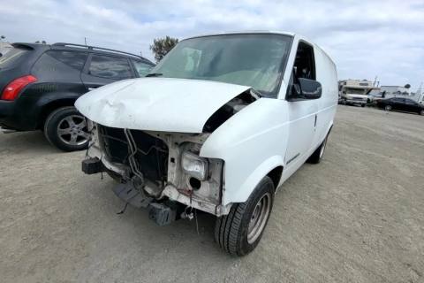 Photo of 2001 Gmc Safari