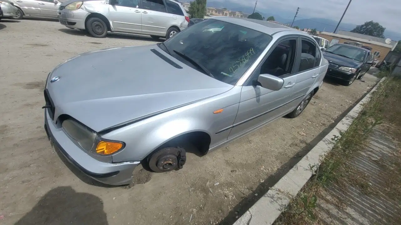 Photo of 2002 Bmw 325Xi