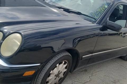 Photo of 1998 Mercedes-Benz E320