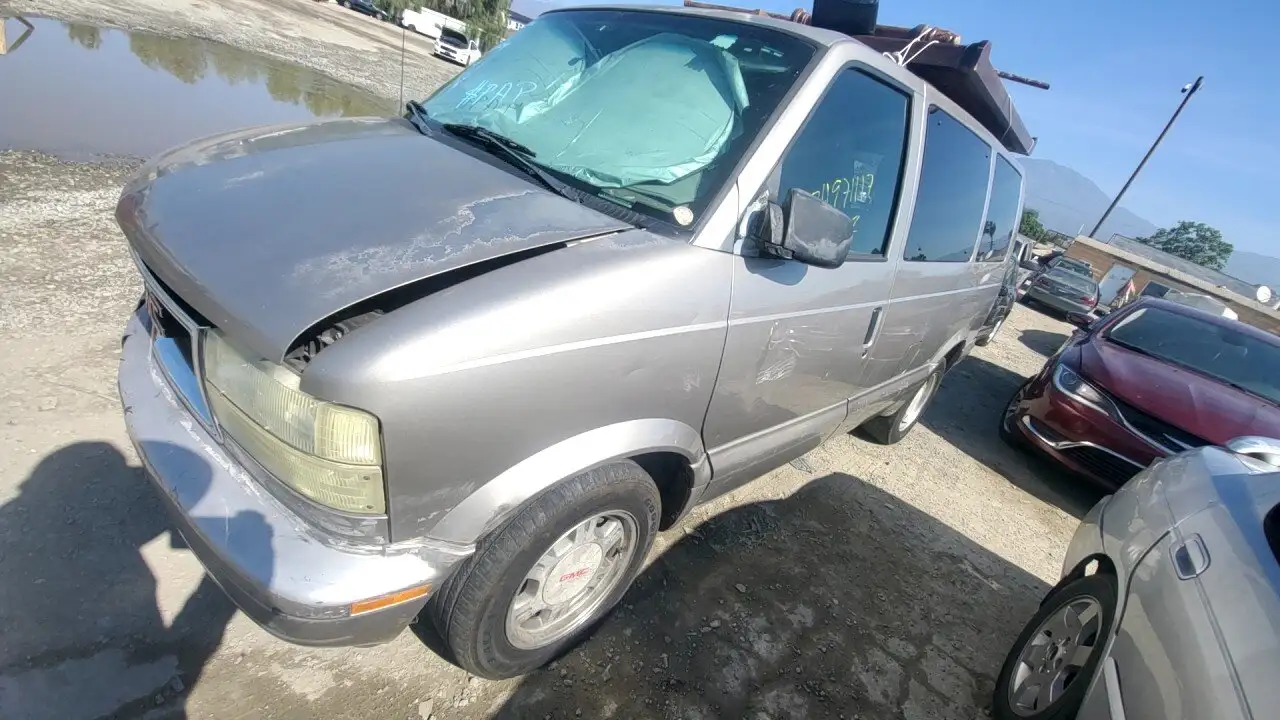 Photo of 2003 Gmc Safari