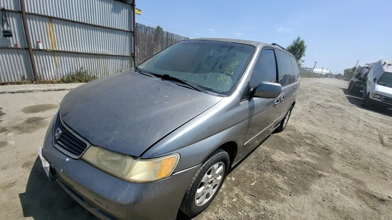 Photo of 2000 Honda Odyssey