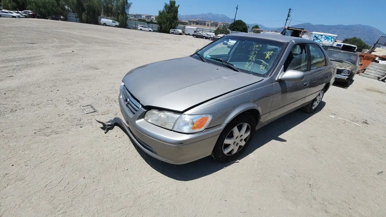 Photo of 2001 Toyota Camry
