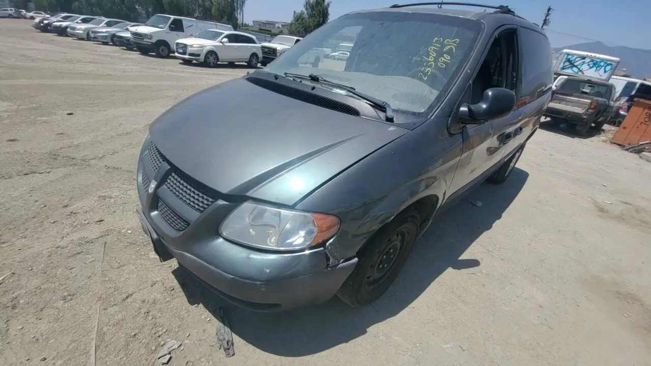 Photo of 2002 Dodge Caravan