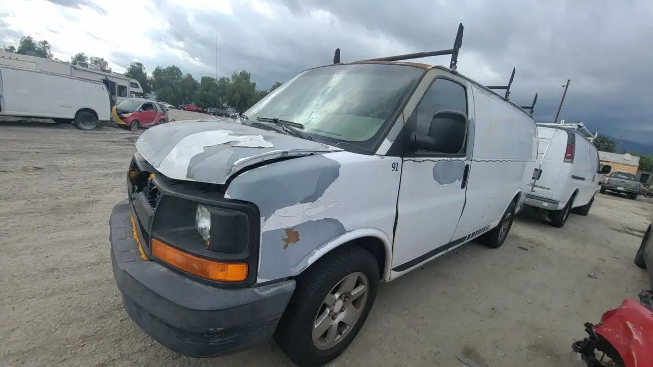 Photo of 2005 Chevrolet Express 1500