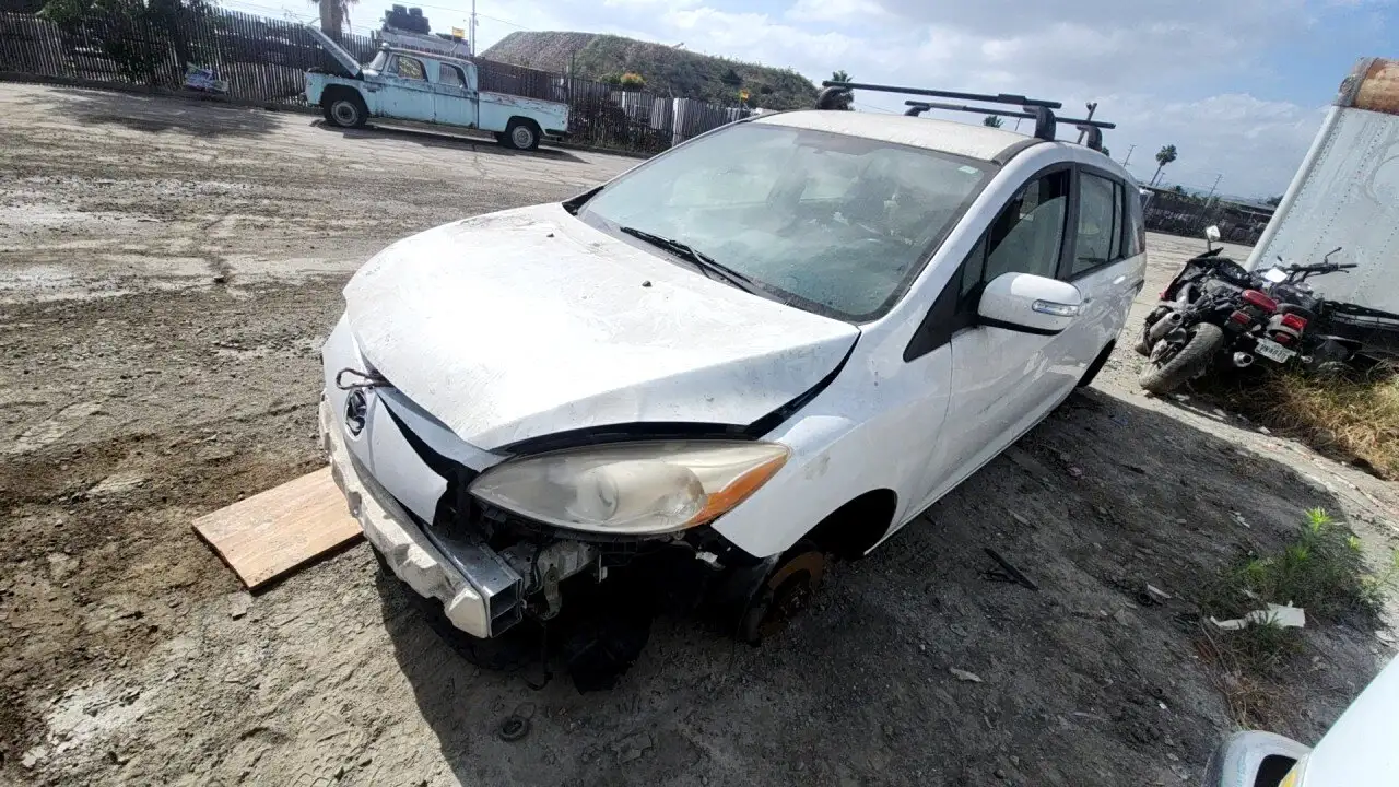 Photo of 2015 Mazda 5