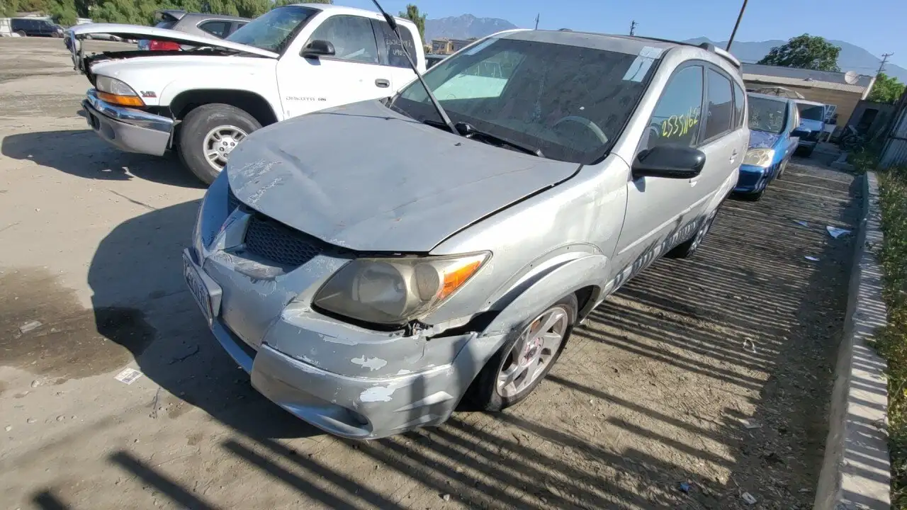 Photo of 2003 Pontiac Vibe