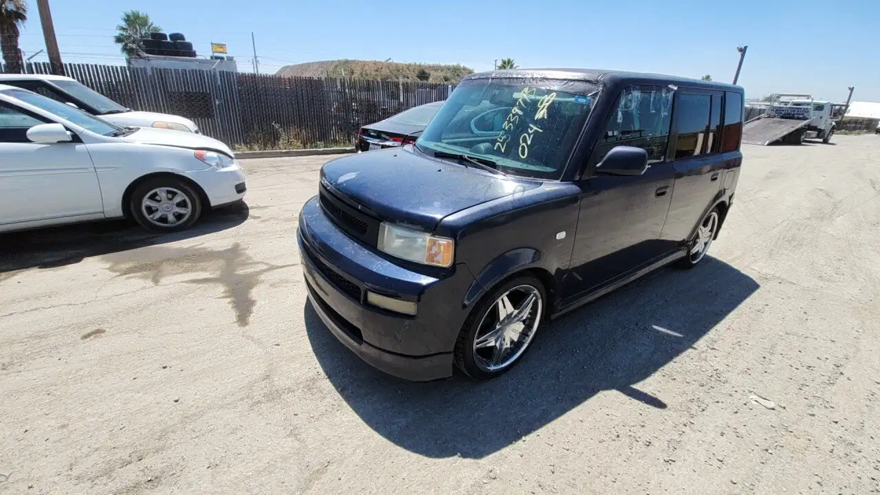 Photo of 2005 Scion Xb