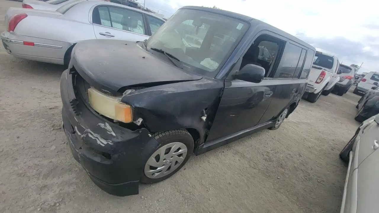 Photo of 2005 Scion Xb