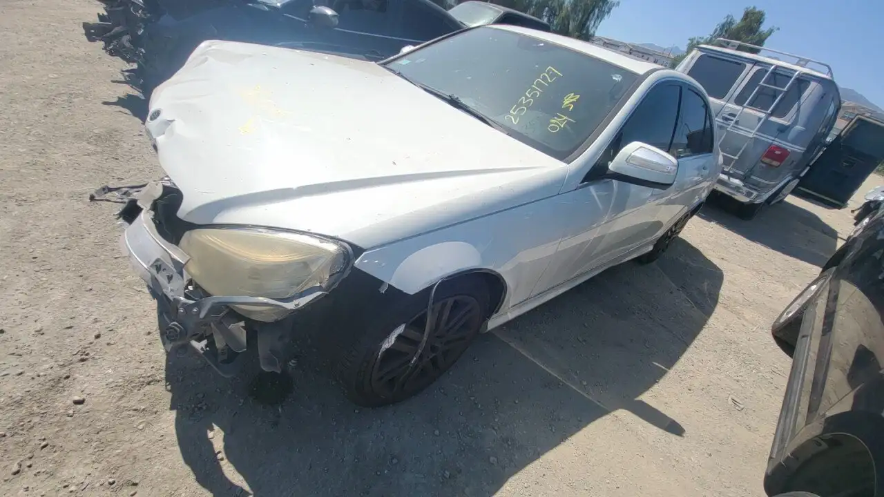 Photo of 2009 Mercedes-Benz C300