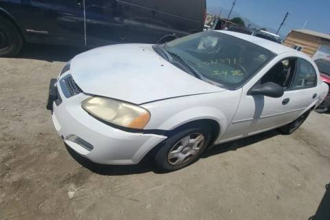 Photo of 2004 Dodge Stratus