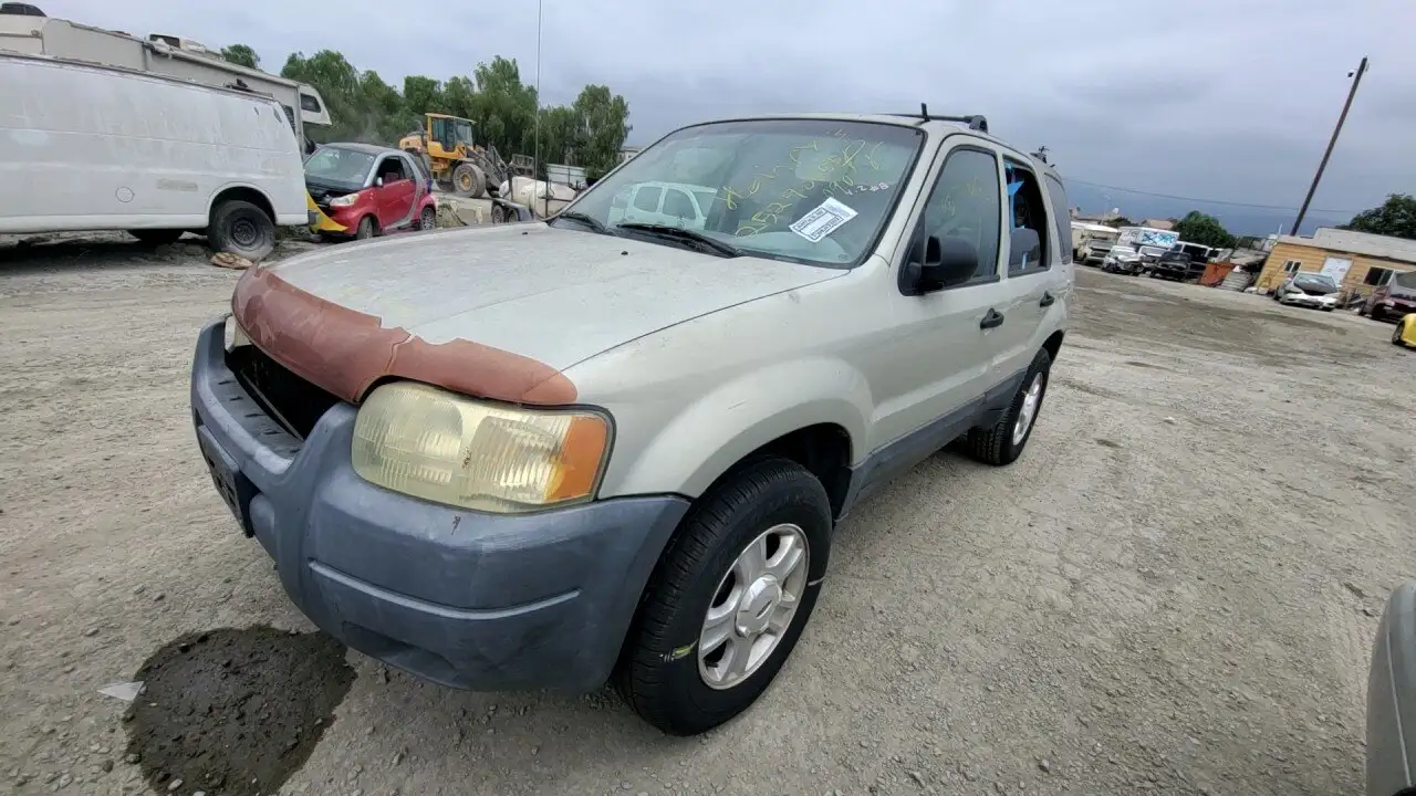 Photo of 2004 Ford Escape