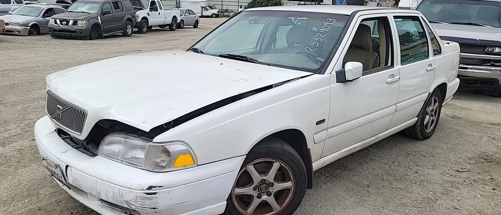 Photo of 1998 Volvo S70