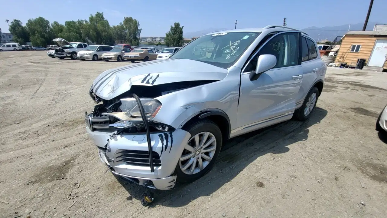Photo of 2011 Volkswagen Touareg