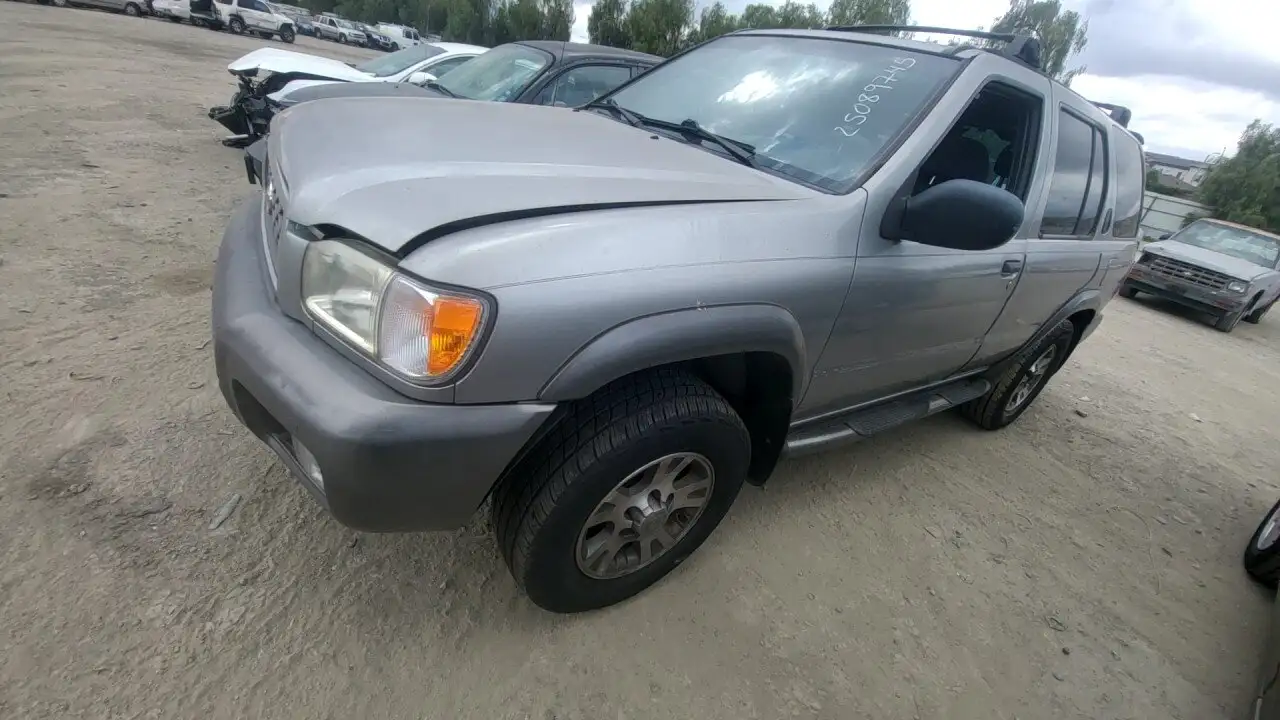 Photo of 2001 Nissan Pathfinder