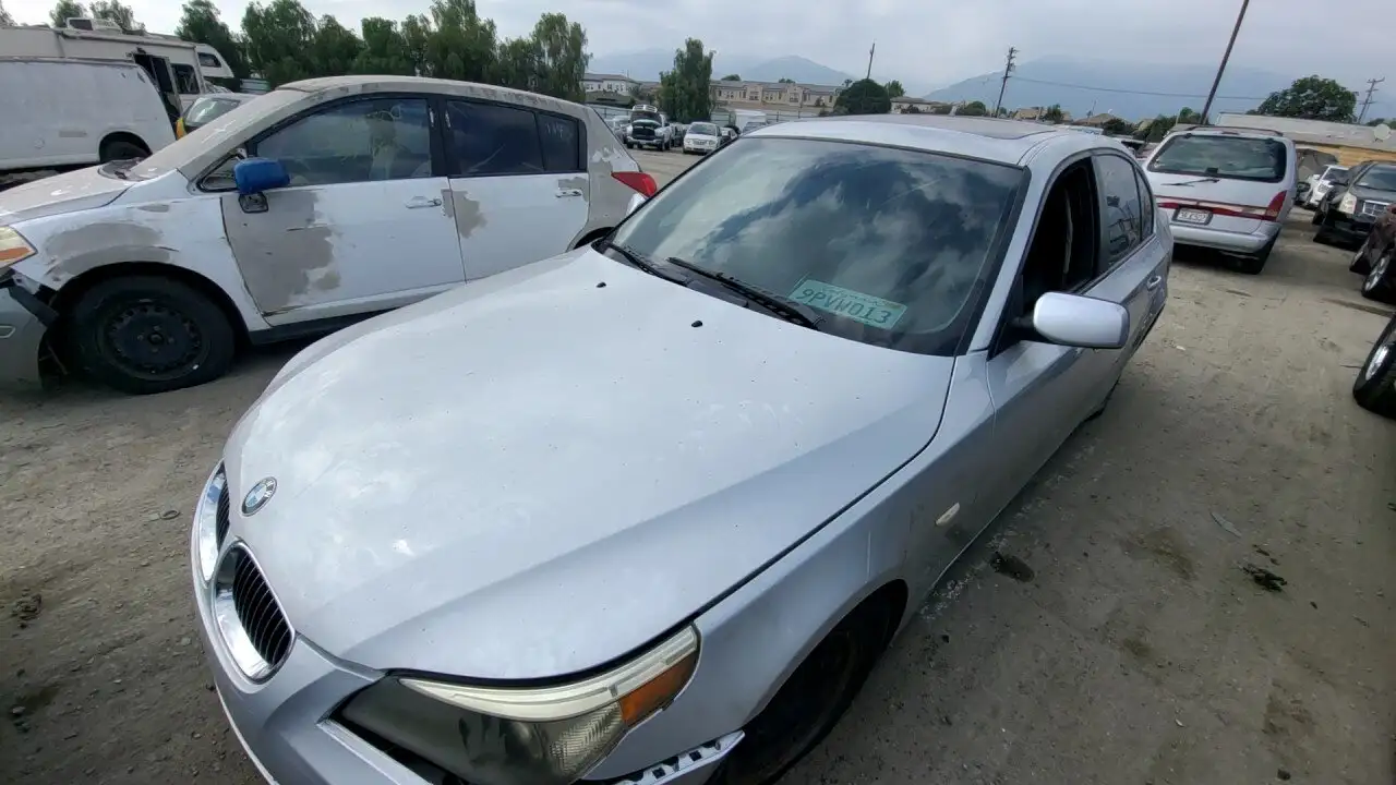 Photo of 2004 Bmw 545I