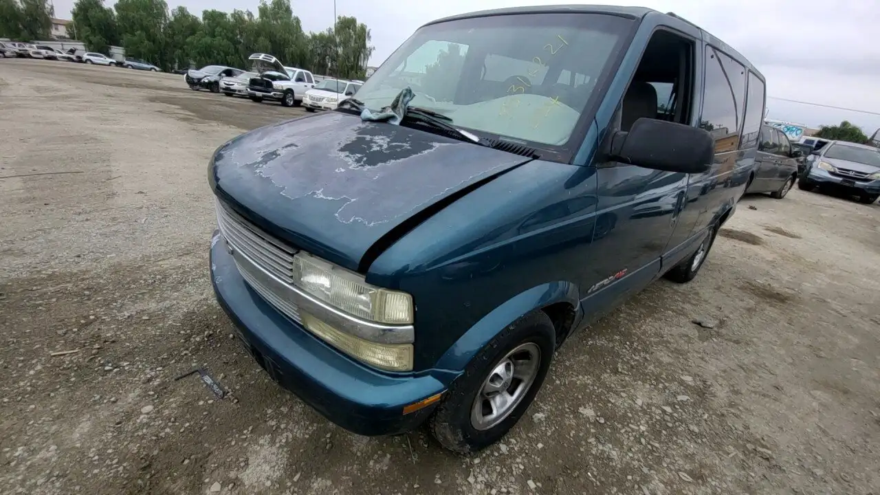 Photo of 2002 Chevrolet Astro