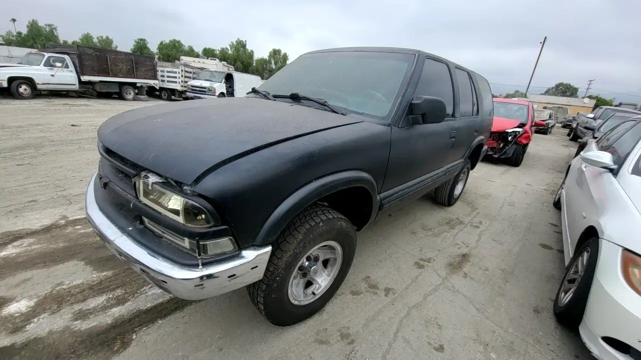 Photo of 2000 Chevrolet Blazer