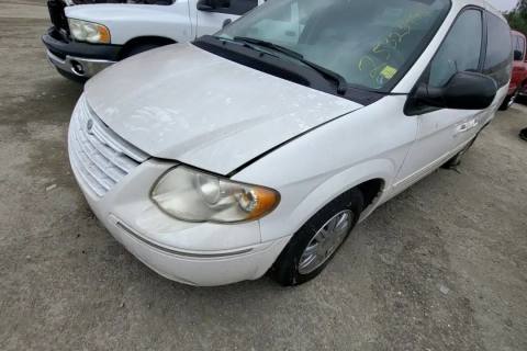 Photo of 2007 Chrysler Town & Country
