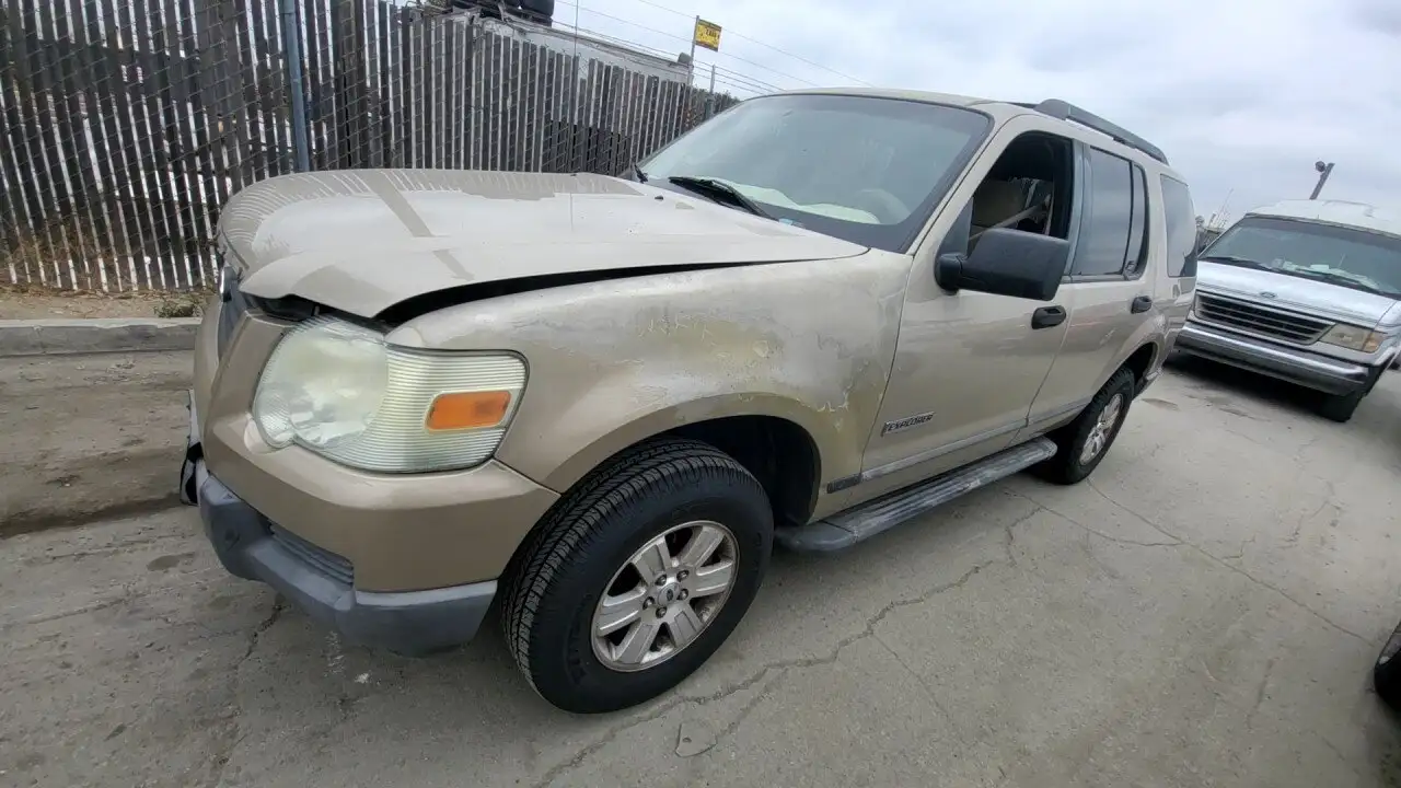 Photo of 2006 Ford Explorer