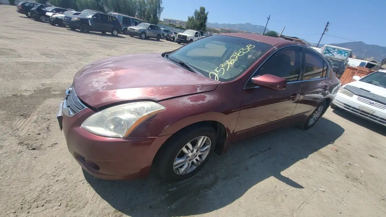 Photo of 2011 Nissan Altima
