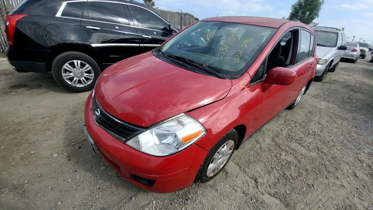 Photo of 2011 Nissan Versa