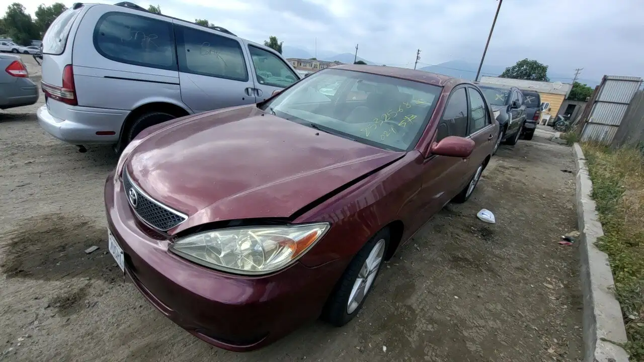 Photo of 2004 Toyota Camry