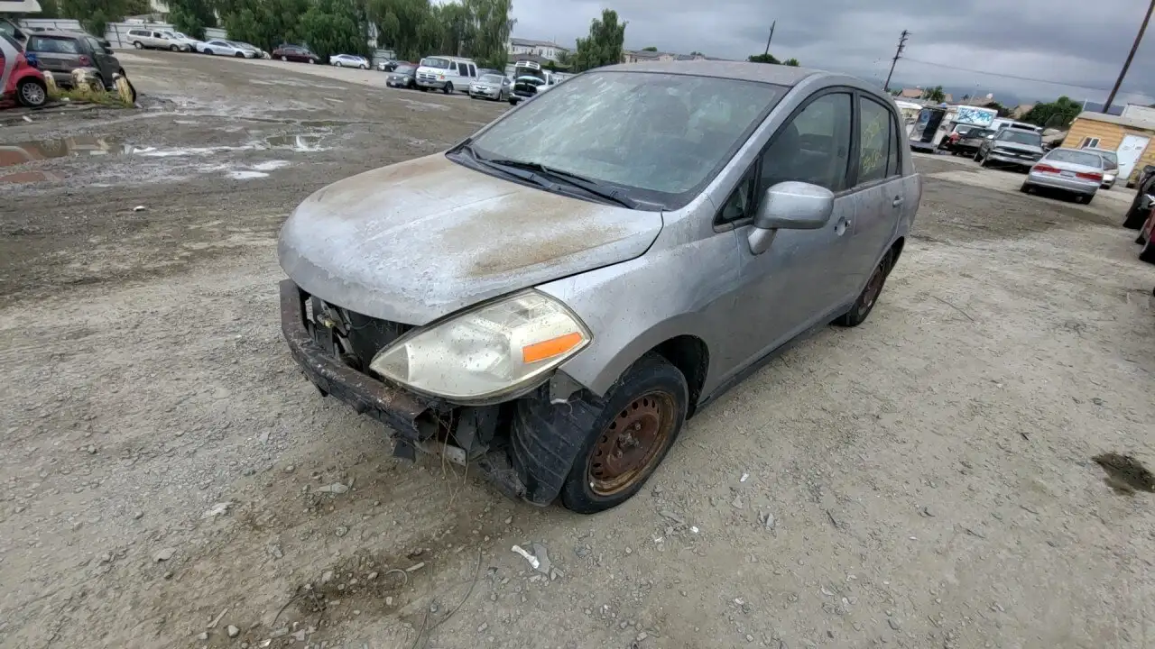 Photo of 2009 Nissan Versa