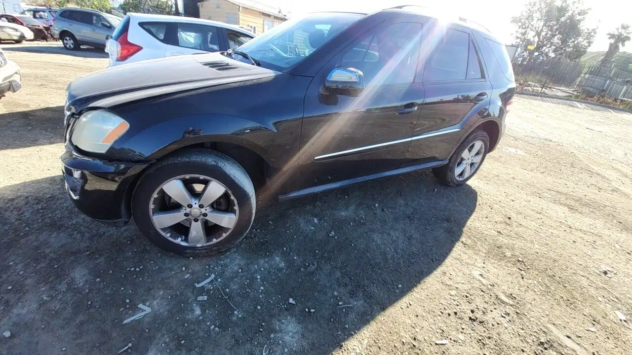 Photo of 2009 Mercedes-Benz Ml350