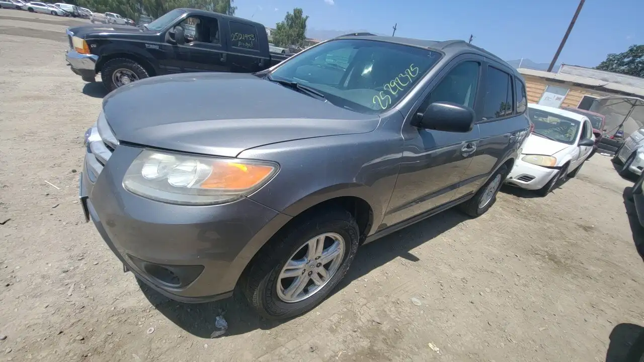 Photo of 2012 Hyundai Santa Fe