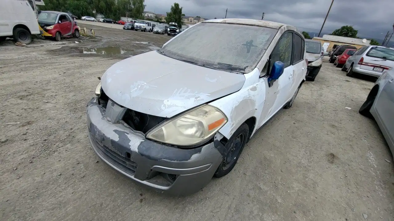 Photo of 2009 Nissan Versa