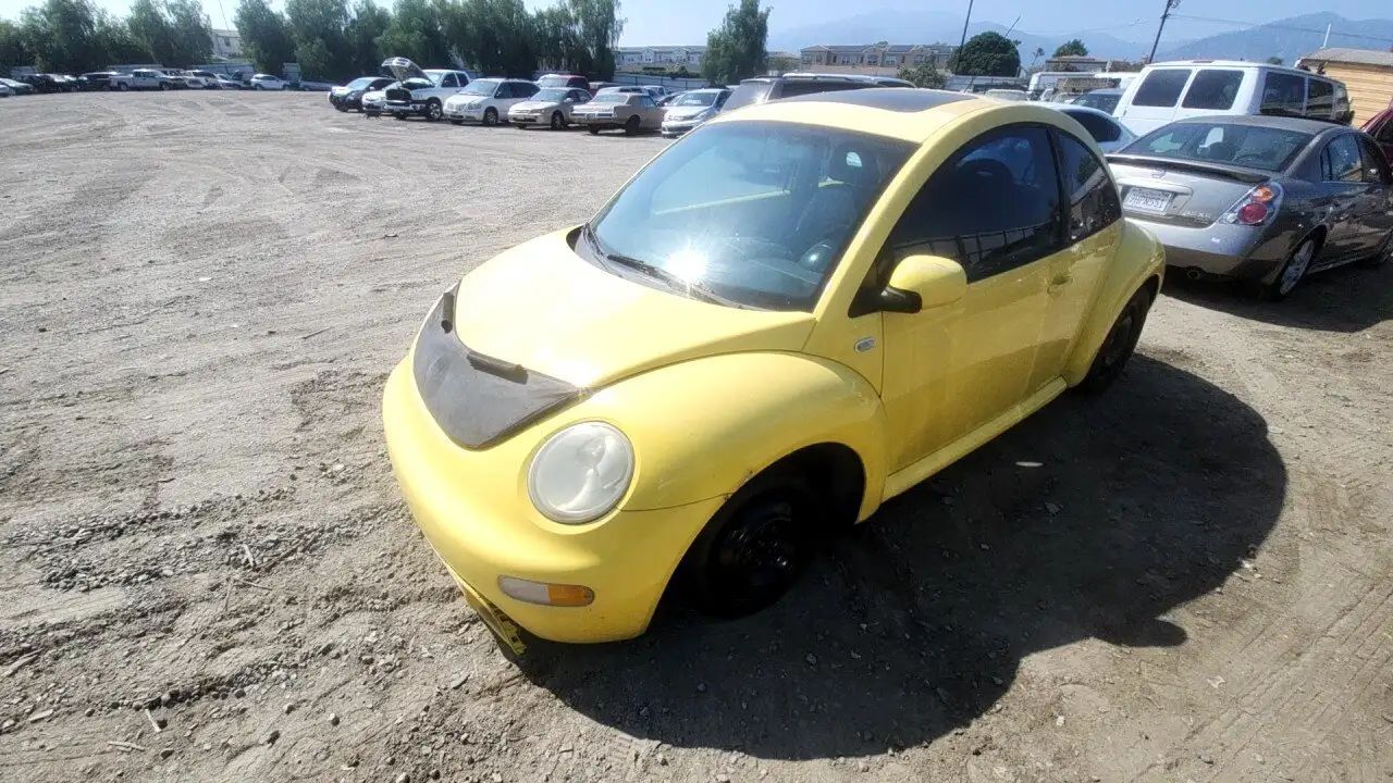 Photo of 2002 Volkswagen Beetle