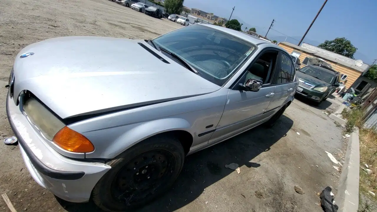 Photo of 2000 Bmw 323I
