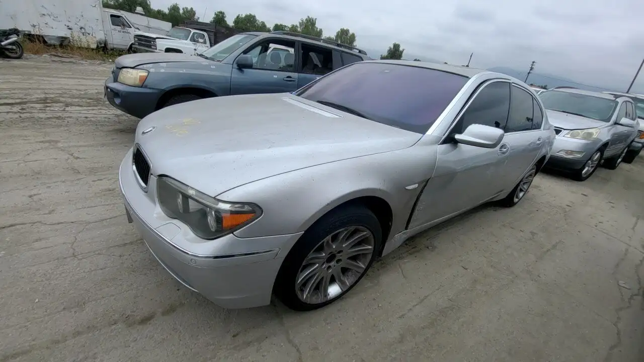 Photo of 2005 Bmw 745Li