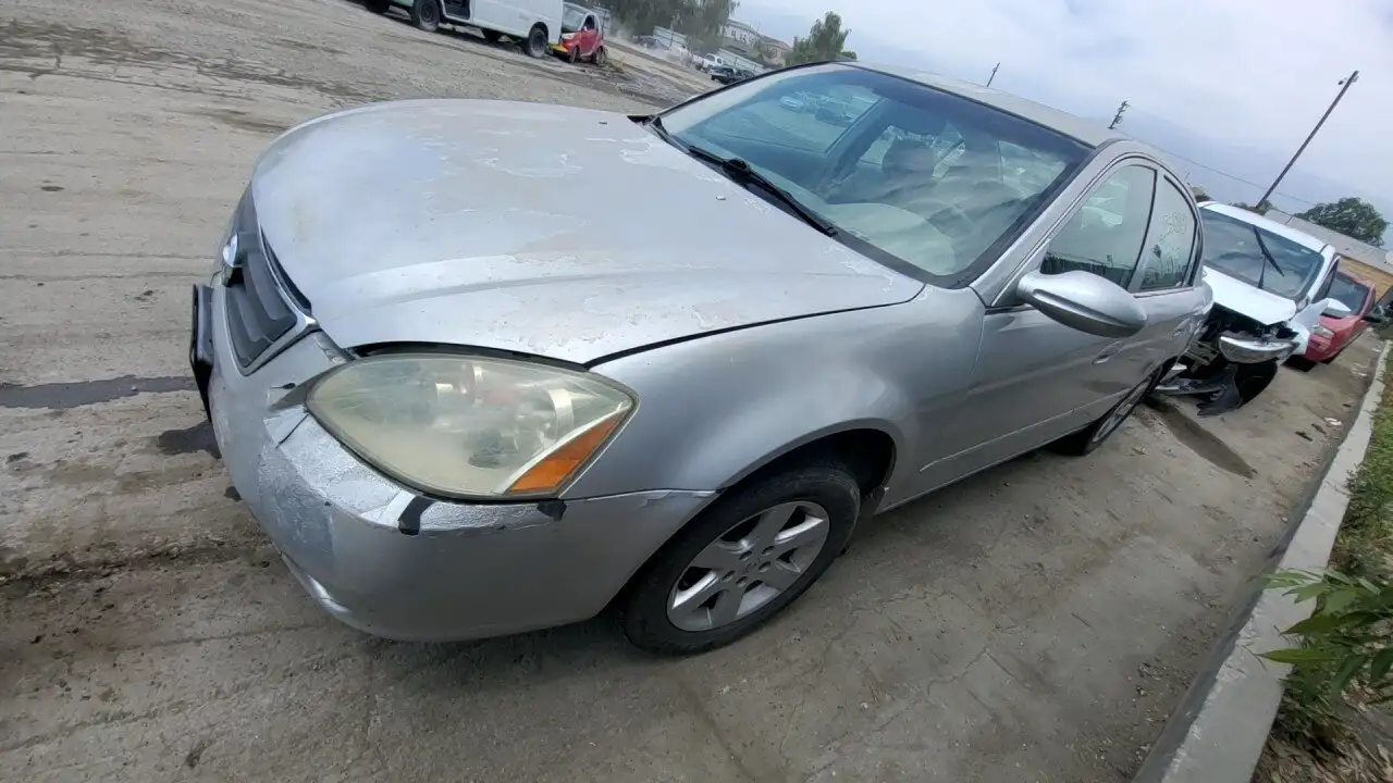 Photo of 2004 Nissan Altima