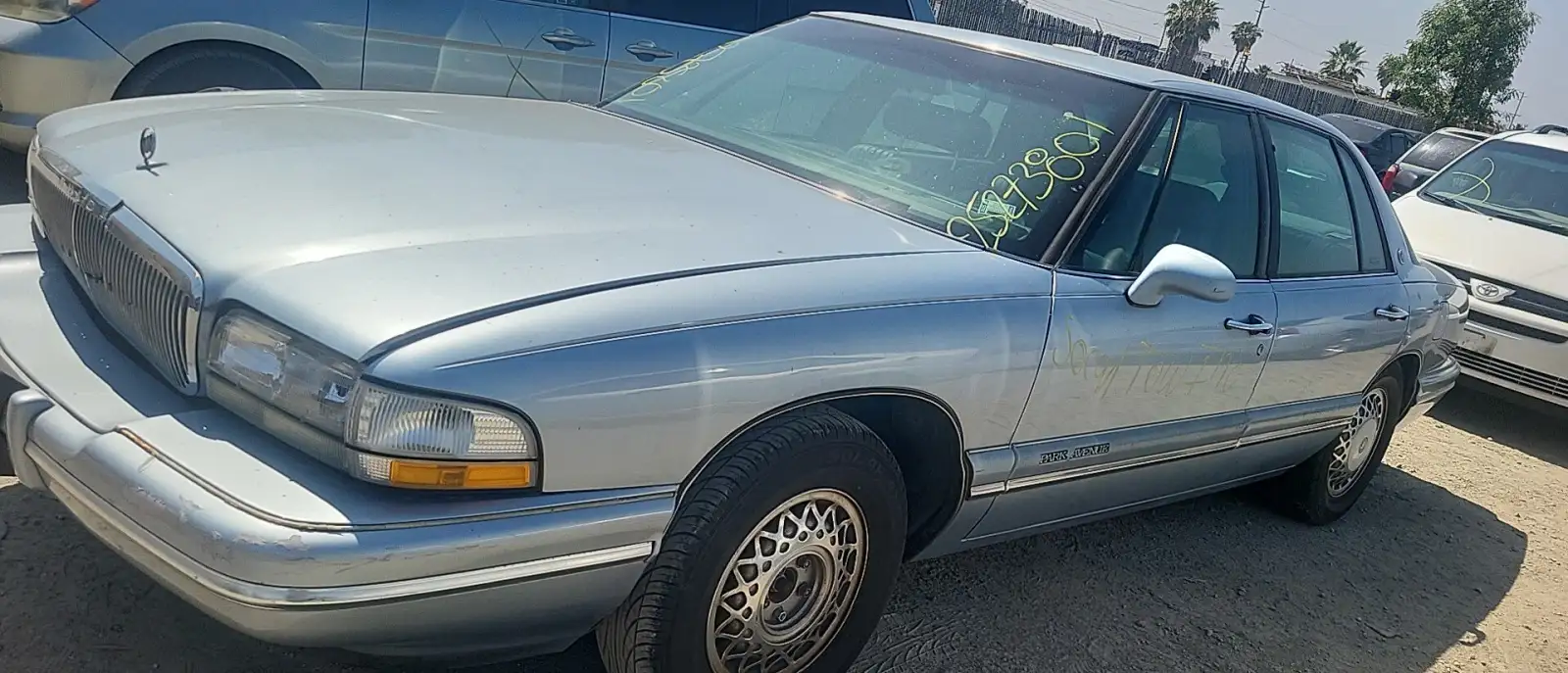 Photo of 1996 Buick Park Avenue