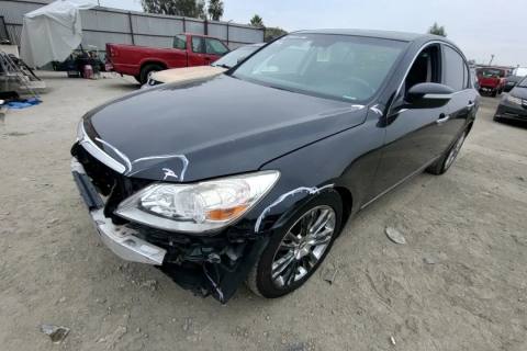 Photo of 2010 Hyundai Genesis