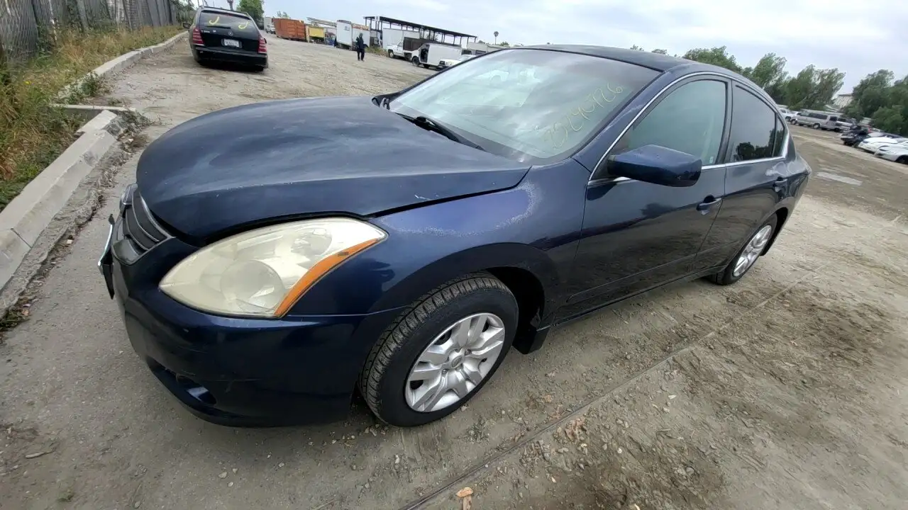 Photo of 2011 Nissan Altima