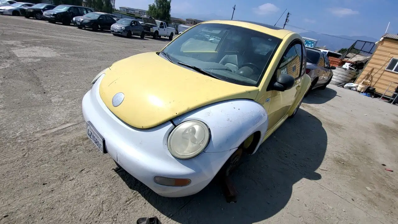 Photo of 2003 Volkswagen Beetle