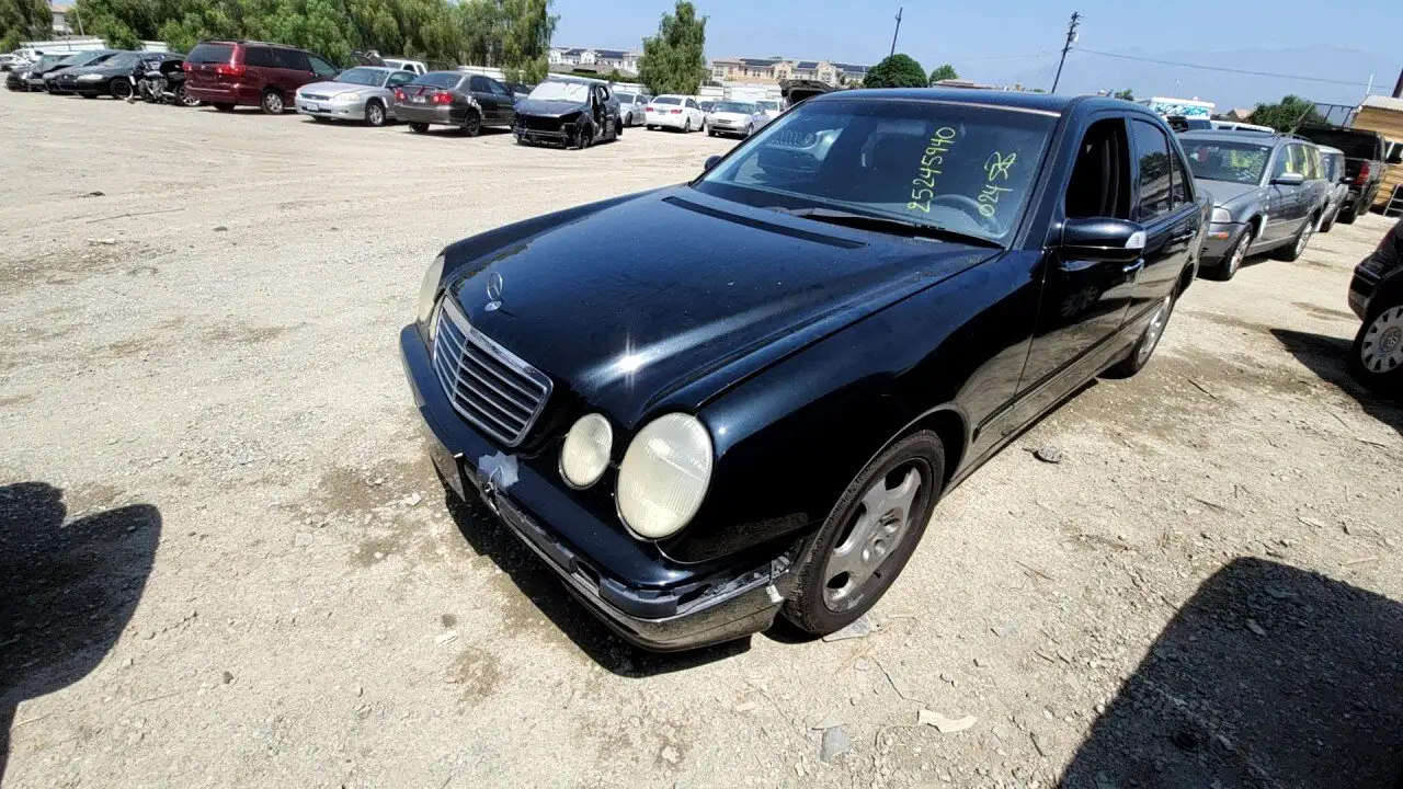 Photo of 2000 Mercedes-Benz E430