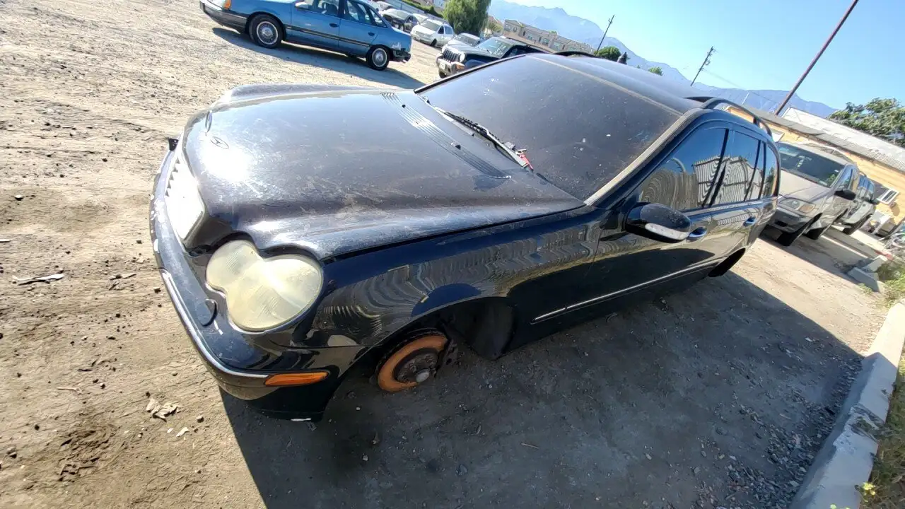 Photo of 2002 Mercedes-Benz C320