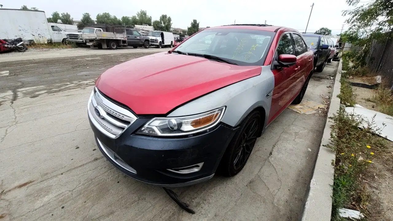 Photo of 2010 Ford Taurus
