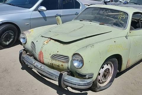 Photo of 1974 Volkswagen Karmann Ghia