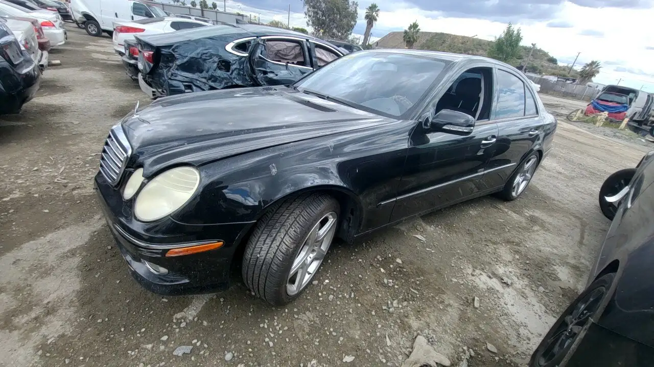 Photo of 2009 Mercedes-Benz E350